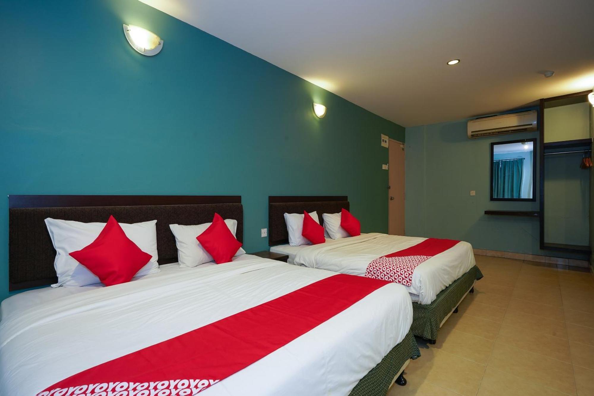 Hotel O Hotel Orchard Inn Lumut Exterior photo