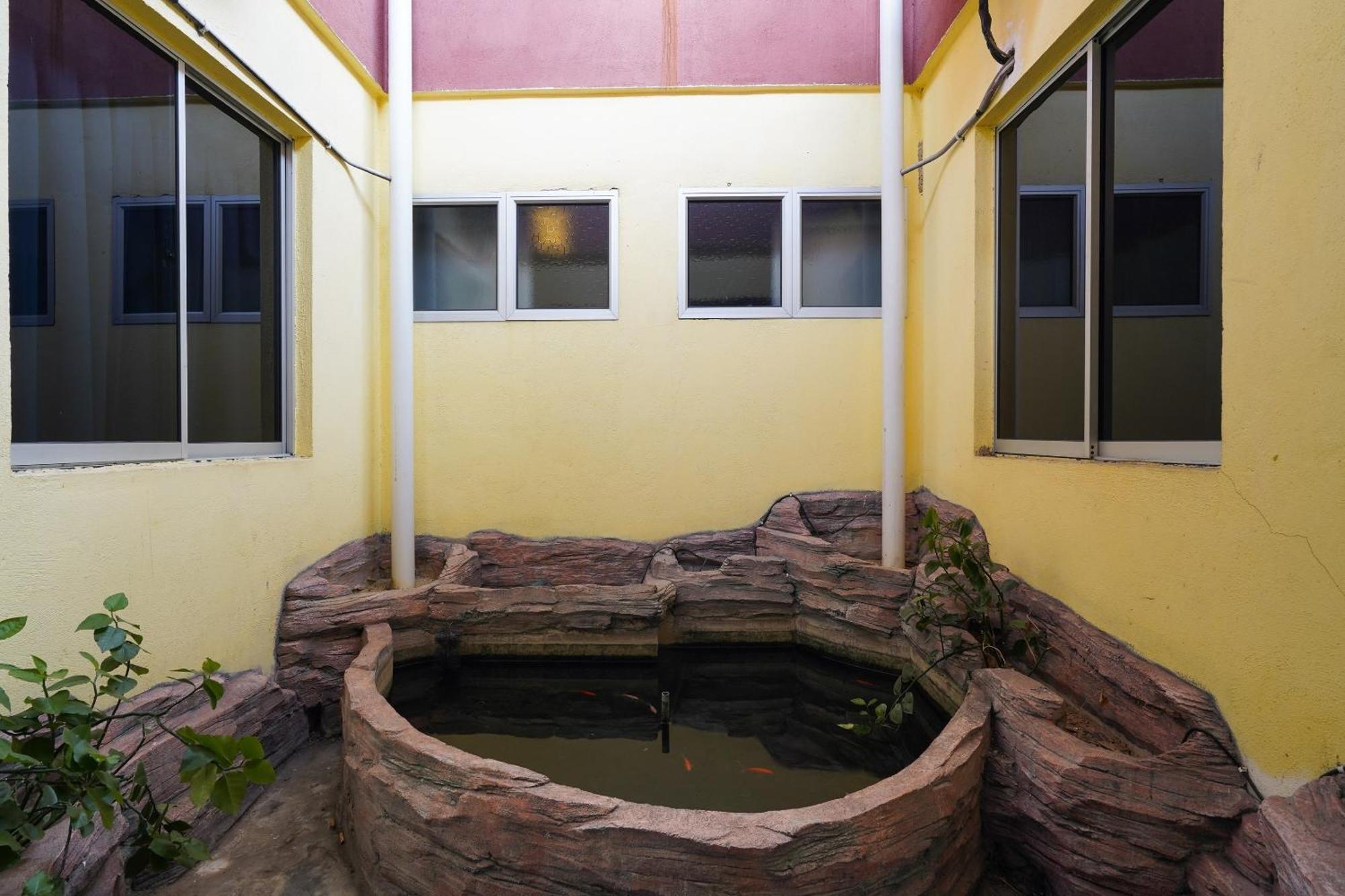 Hotel O Hotel Orchard Inn Lumut Exterior photo